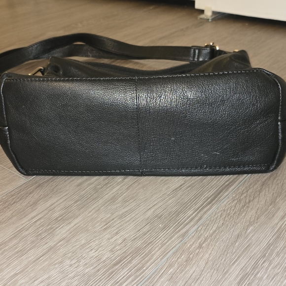 Black Leather Multi-Zip Crossbody Bag – Silver Hardware – Great American Leather - Picture 5 of 16